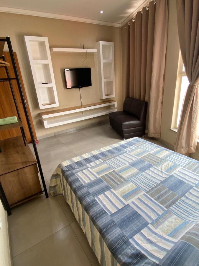 Апартаменты Imperial 2 Calcadao Корнелиу-Прокопиу Экстерьер фото